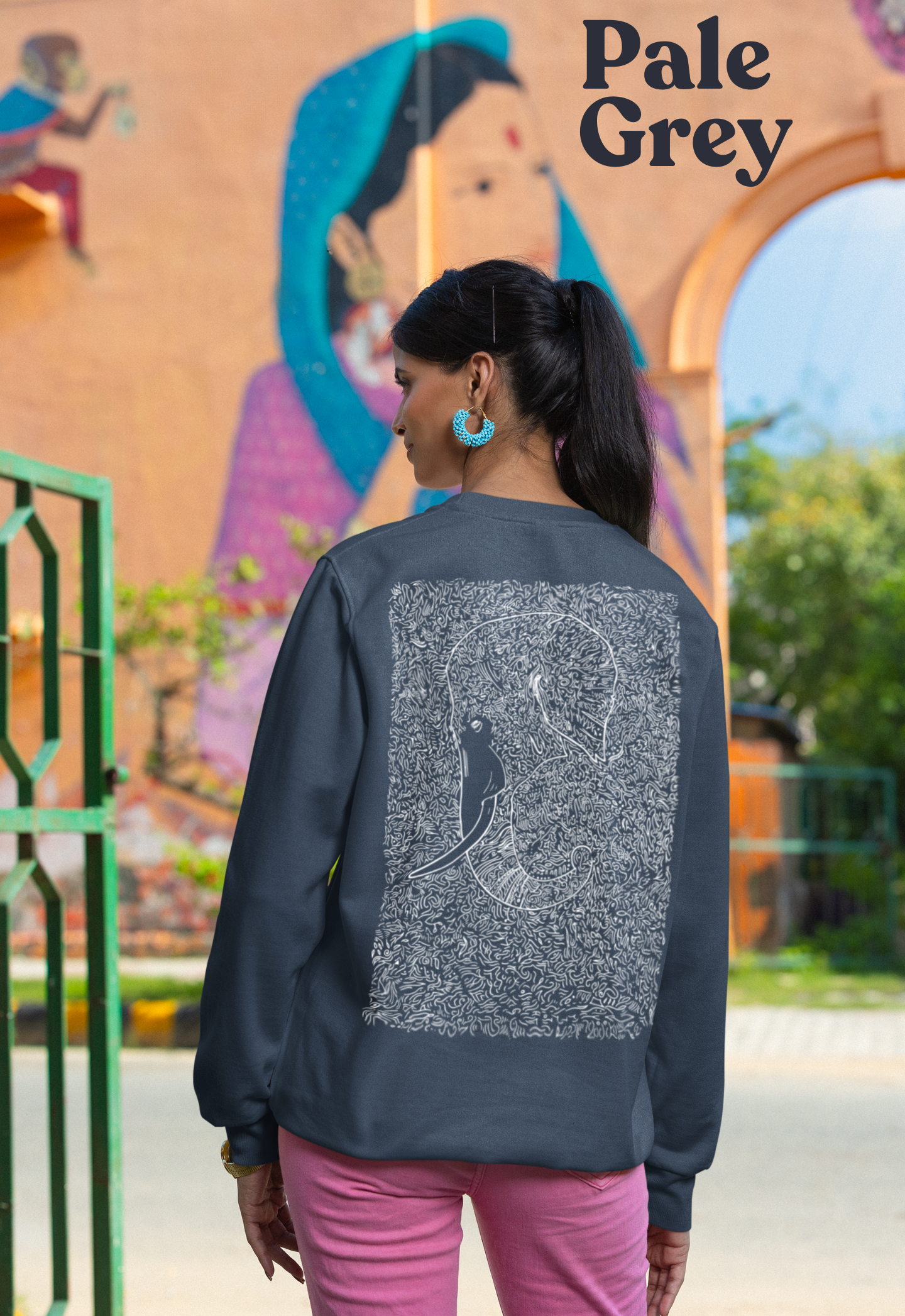 Wandering Giant: Women's Sweatshirt