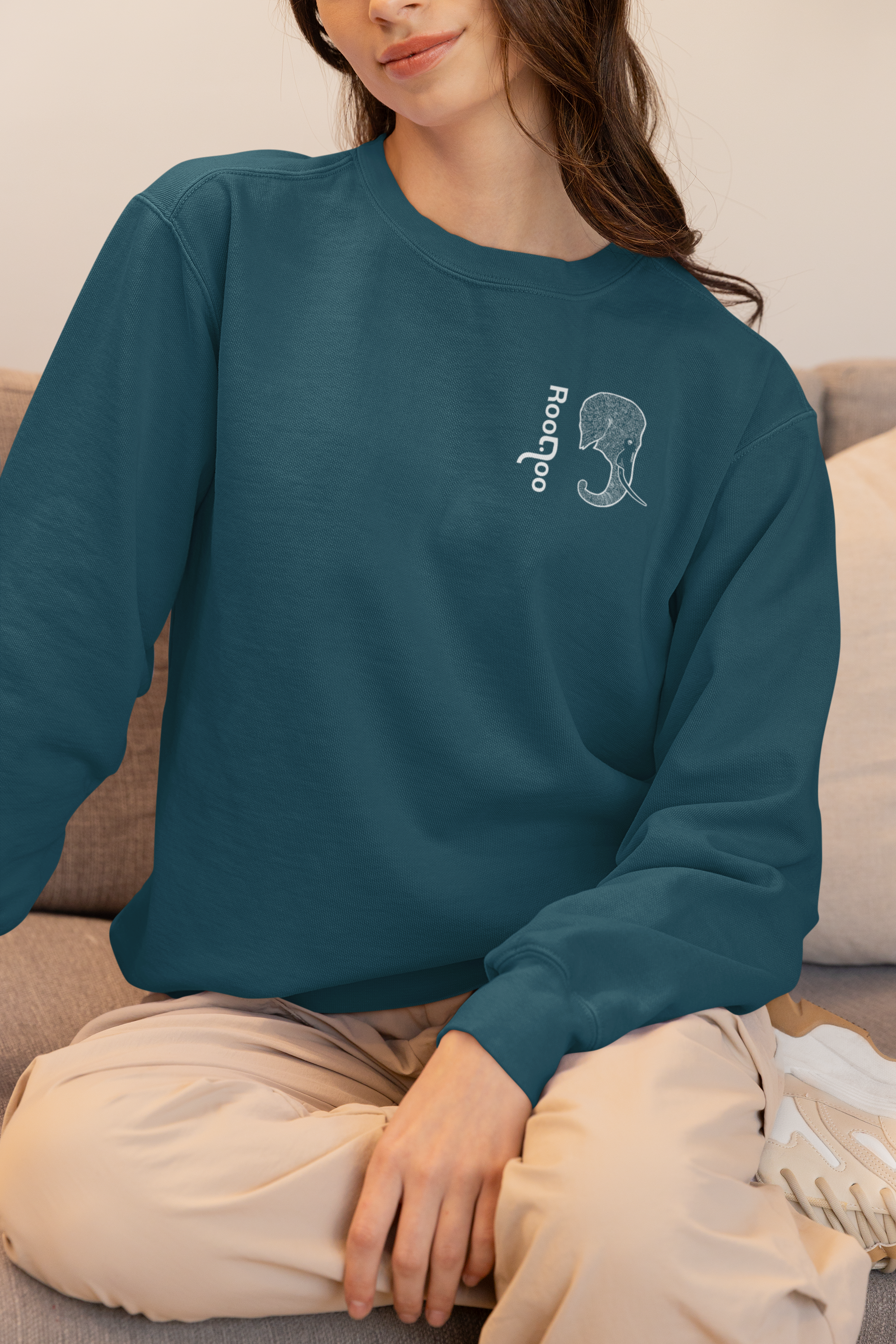 Wandering Giant: Women's Sweatshirt